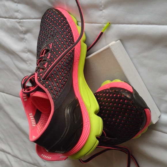 Under Armour Women's speed form gray- pink running - Picture 2 of 11